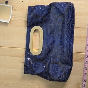 NWOT MICHAEL MICHAEL KORS LEATHER CLUTCH BAG